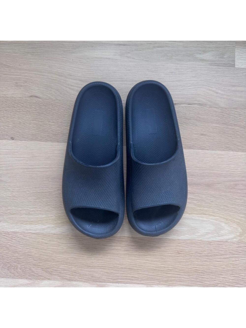Black Foam Slide Sandals